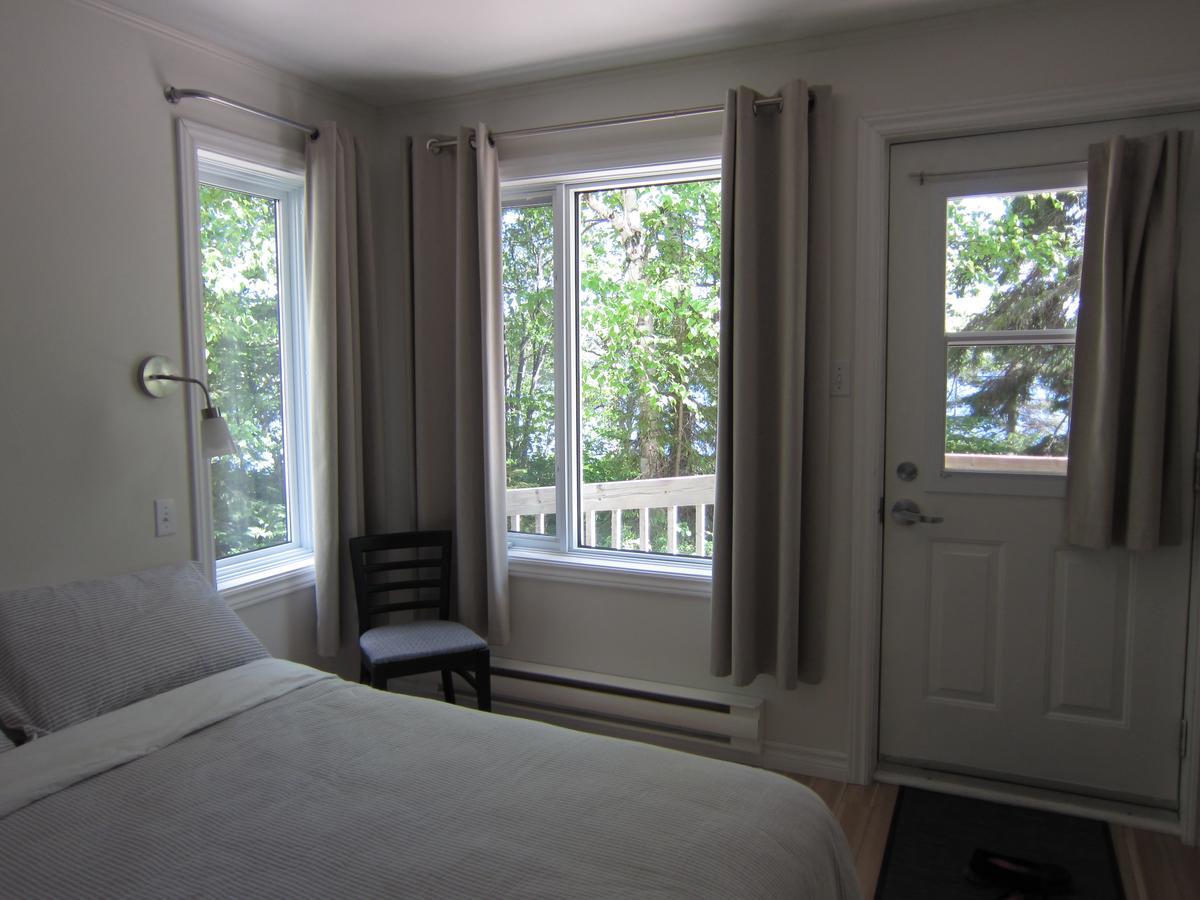 Auberge Ile Du Repos Honfleur Bagian luar foto